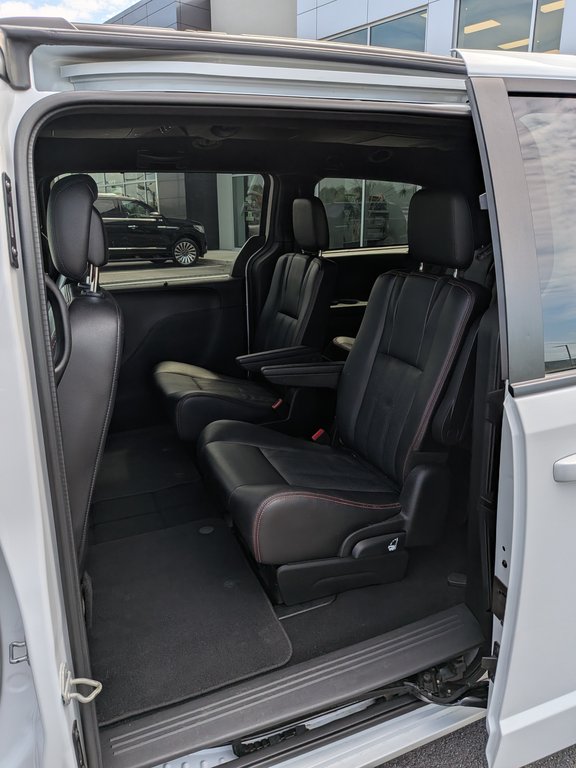 2020 Dodge Grand Caravan GT in Saint-Hyacinthe, Quebec - 11 - w1024h768px