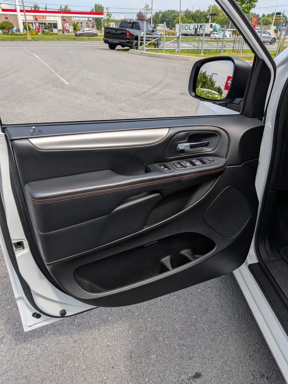 2020 Dodge Grand Caravan GT in Saint-Hyacinthe, Quebec - 9 - w1024h768px