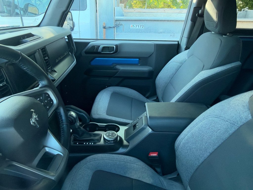 2023 Ford Bronco BIGBEN 2.7L V6 4X4 in Sherbrooke, Quebec - 5 - w1024h768px