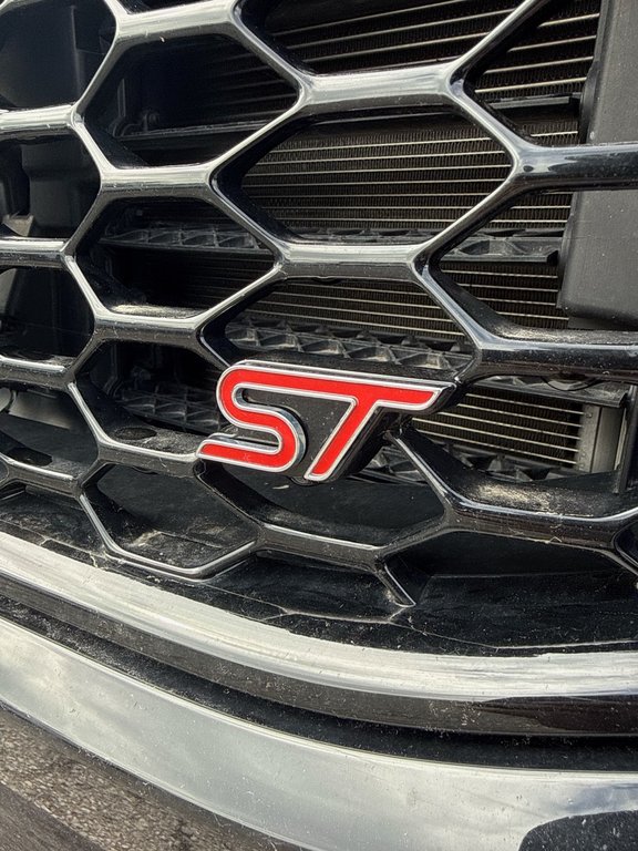 2024 Ford Edge ST AWD 2.7L V6 AWD in Sherbrooke, Quebec - 6 - w1024h768px