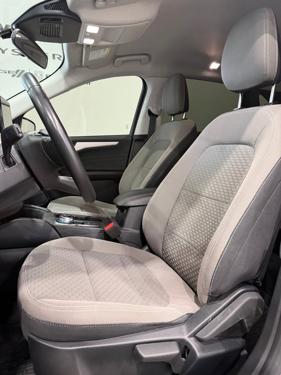 Ford Escape SE AWD SPORT 2022 à Saint-Hyacinthe, Québec - 10 - w1024h768px