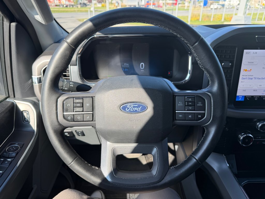 2024 Ford F-150 Lightning XLT in Saint-Hyacinthe, Quebec - 11 - w1024h768px