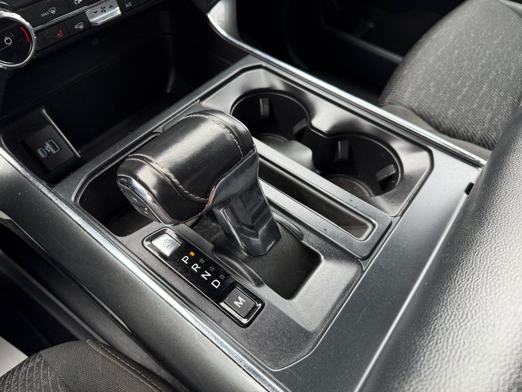 2022 Ford F-150 XLT SPORT in Drummondville, Quebec - 17 - w1024h768px