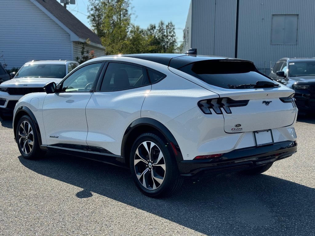 2021  Mustang Mach-E PREMIUM AWD in Sherbrooke, Quebec - 4 - w1024h768px