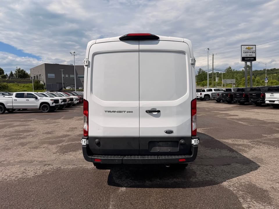 Ford Transit Cargo Van Cargo Van 2024 à Québec, Québec - 6 - w1024h768px