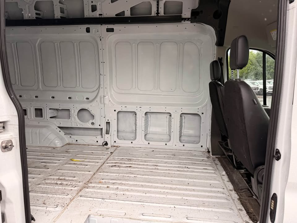 2025 Ford Transit Cargo Van Cargo Van HI ROOF in Quebec, Quebec - 5 - w1024h768px