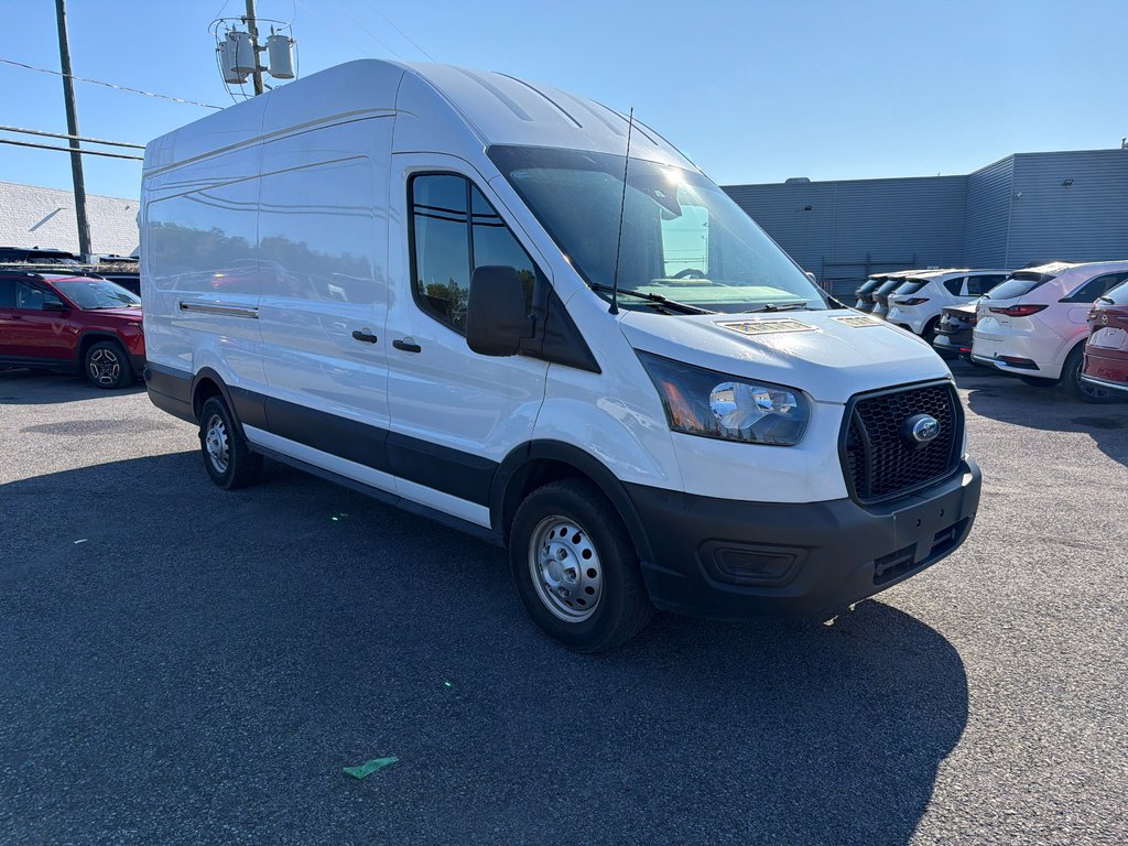 Ford Transit Cargo Van 250 CARGO AWD 2025 à St-Jean-Sur-Richelieu, Québec - 7 - w1024h768px