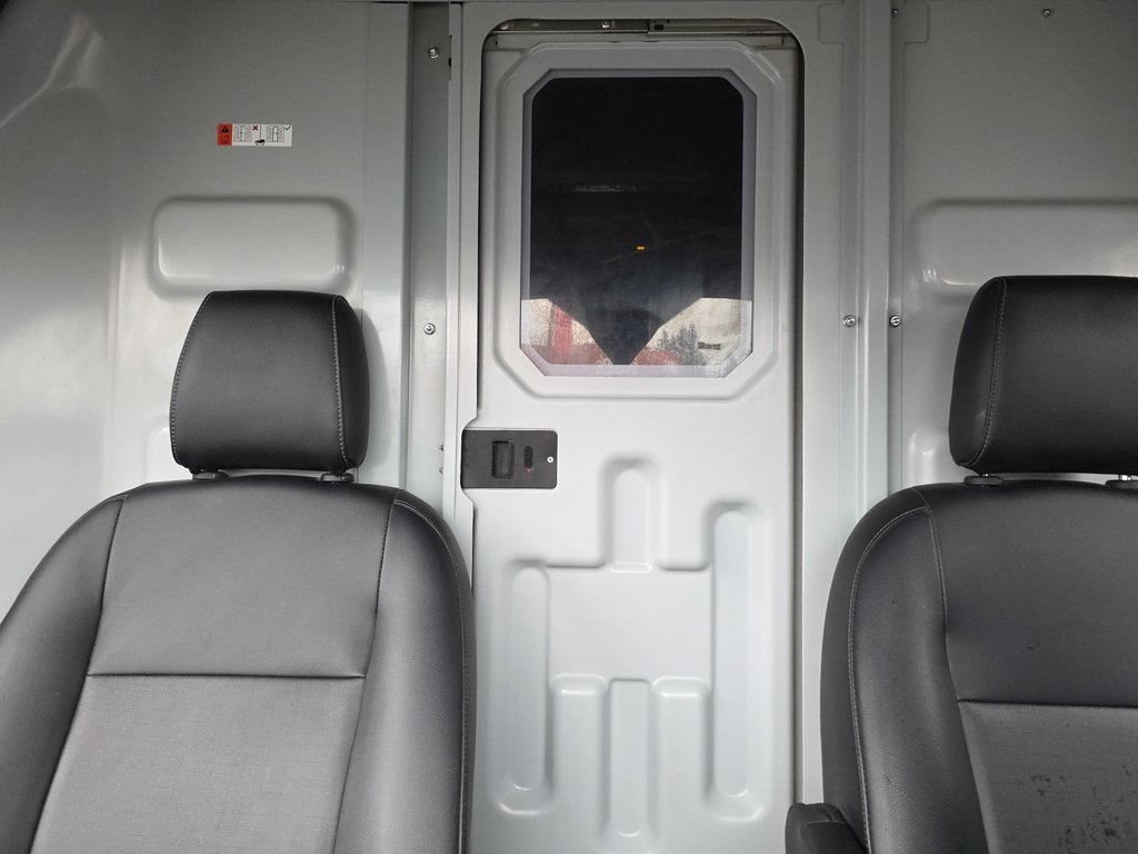Ford TRANSIT T-250 EL AWD CARGO VAN  2023 à Rivière-du-Loup, Québec - 11 - w1024h768px