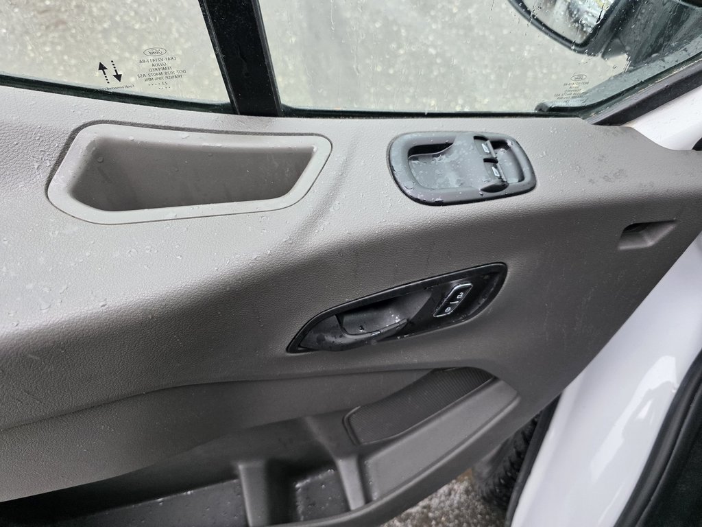 Ford TRANSIT T-250 EL AWD CARGO VAN  2023 à Rivière-du-Loup, Québec - 7 - w1024h768px