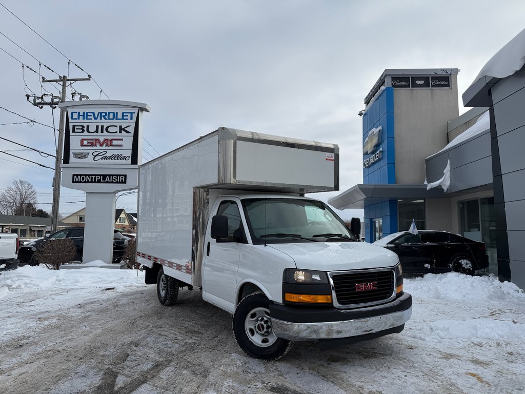 GMC Savana Commercial Cutaway TRONQUÉ 2018 à Drummondville, Québec - 1 - w1024h768px