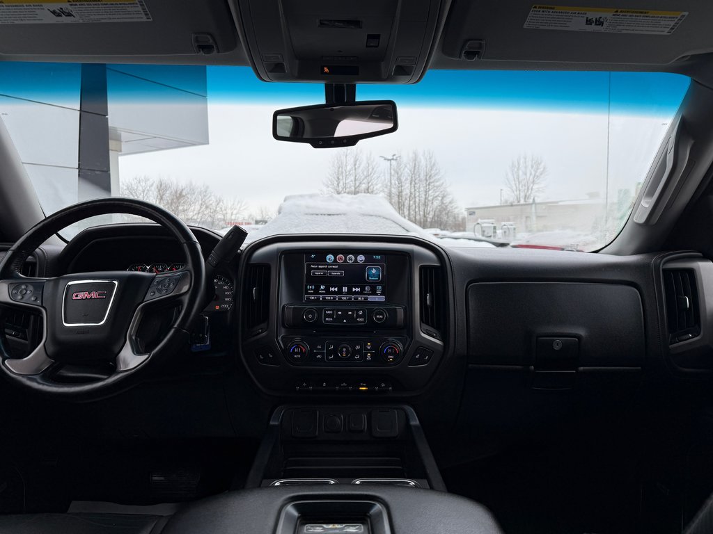 2017 GMC Sierra 1500 SLT in Drummondville, Quebec - 9 - w1024h768px