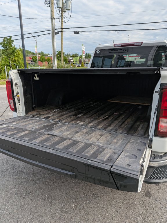 GMC Sierra 1500 SLE 2023 à Saint-Hyacinthe, Québec - 8 - w1024h768px