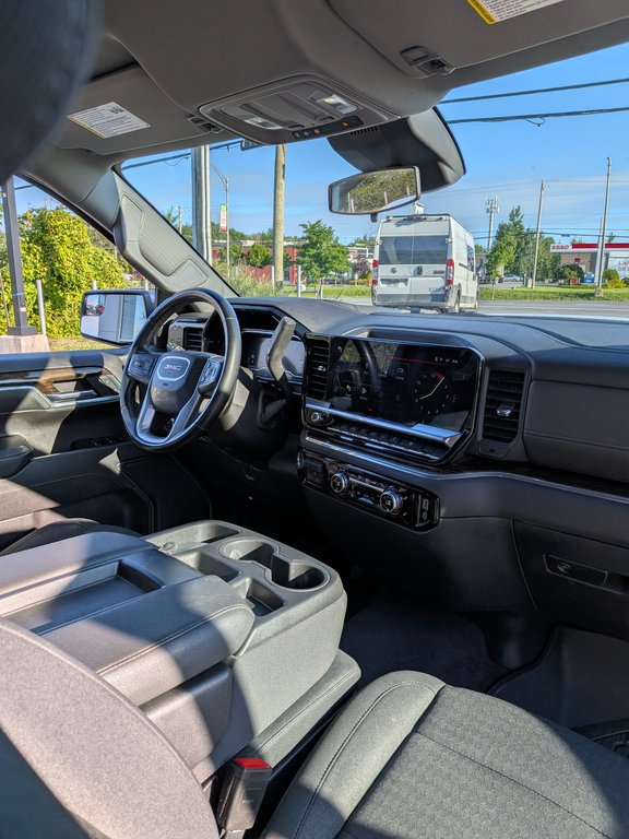 2023 GMC Sierra 1500 SLE in Saint-Hyacinthe, Quebec - 17 - w1024h768px