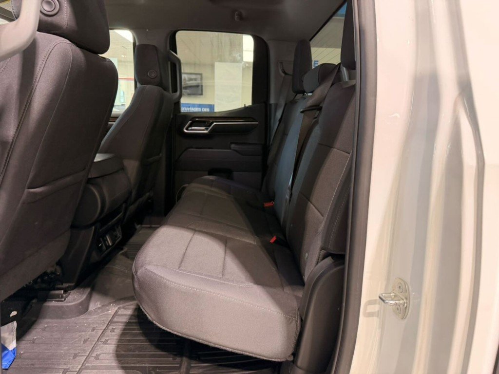 2024 GMC Sierra 1500 Elevation in Quebec, Quebec - 28 - w1024h768px