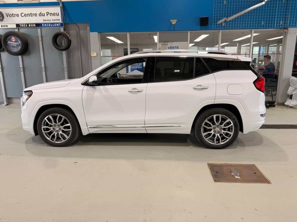 2023 GMC Terrain Denali in Quebec, Quebec - 9 - w1024h768px