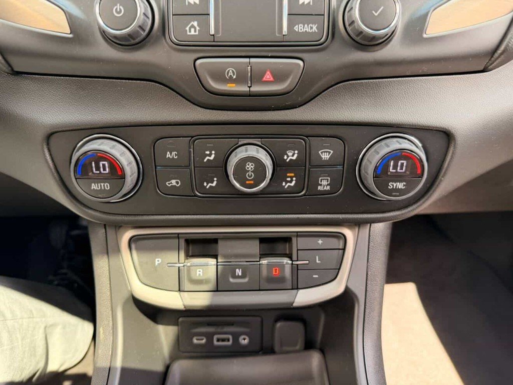 2023 GMC Terrain Denali in Quebec, Quebec - 26 - w1024h768px