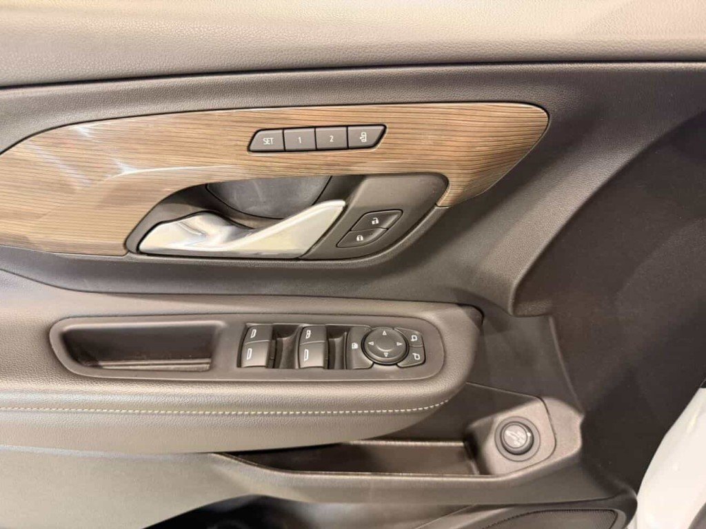 2023 GMC Terrain Denali in Quebec, Quebec - 16 - w1024h768px