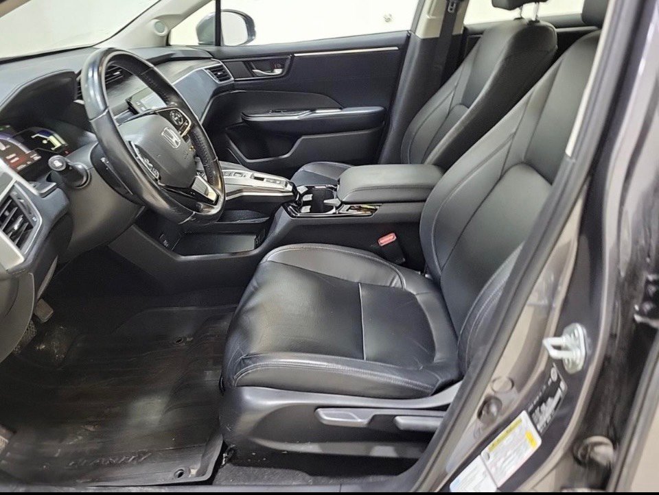 Honda Clarity Plug-In Hybrid Touring Cuir Navigation 2021 à St-Jean-Sur-Richelieu, Québec - 4 - w1024h768px