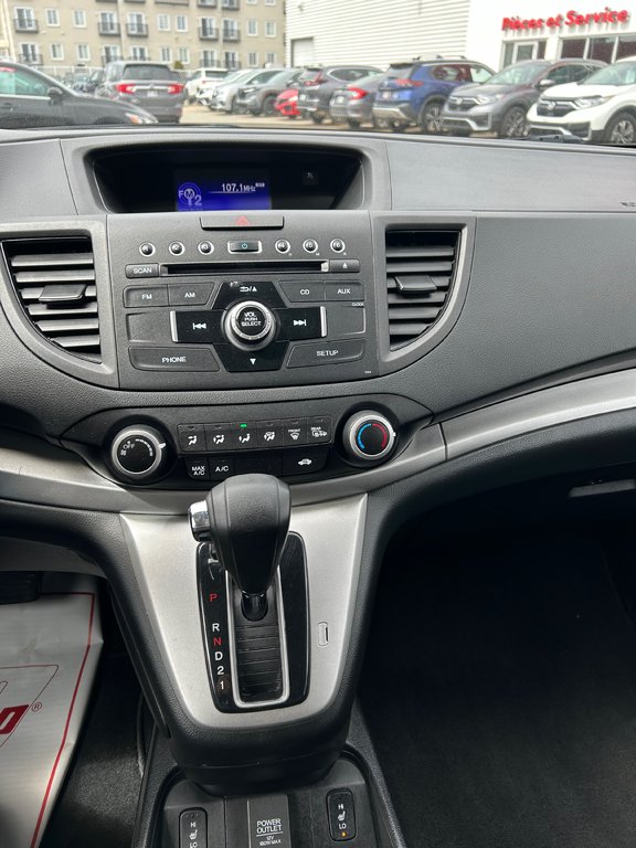 2014  CR-V LX 2WD in Rivière-du-Loup, Quebec - 18 - w1024h768px