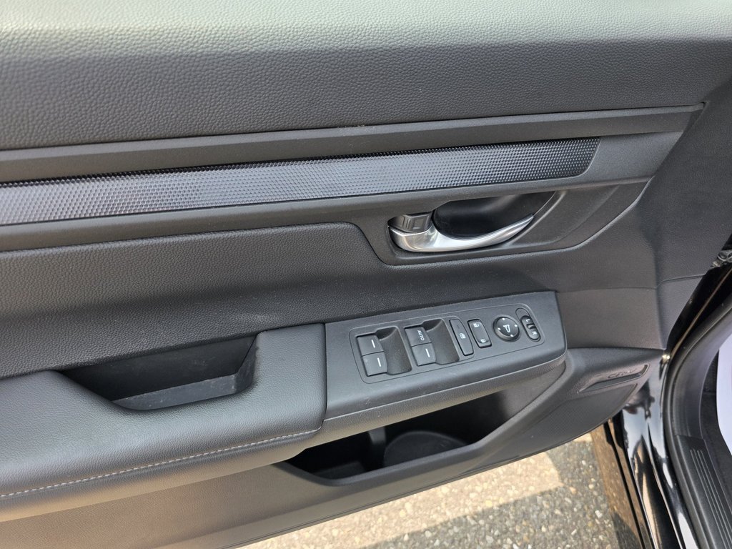 Honda CR-V LX 4WD  2023 à Rivière-du-Loup, Québec - 10 - w1024h768px