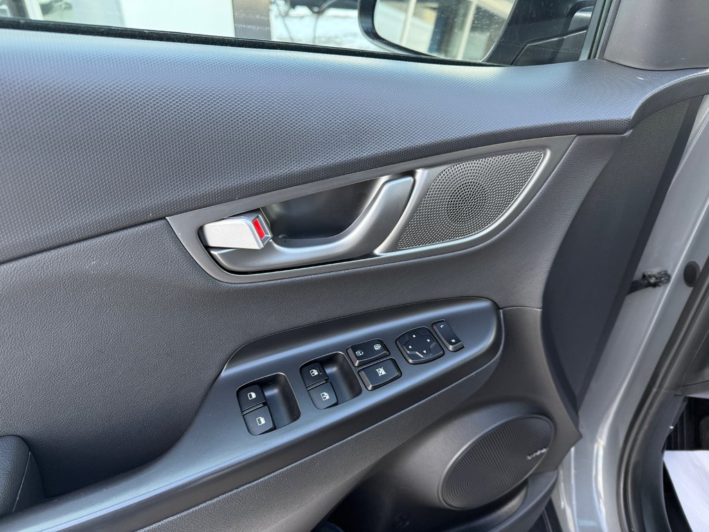 2021 Hyundai KONA ELECTRIC Ultimate in Drummondville, Quebec - 11 - w1024h768px