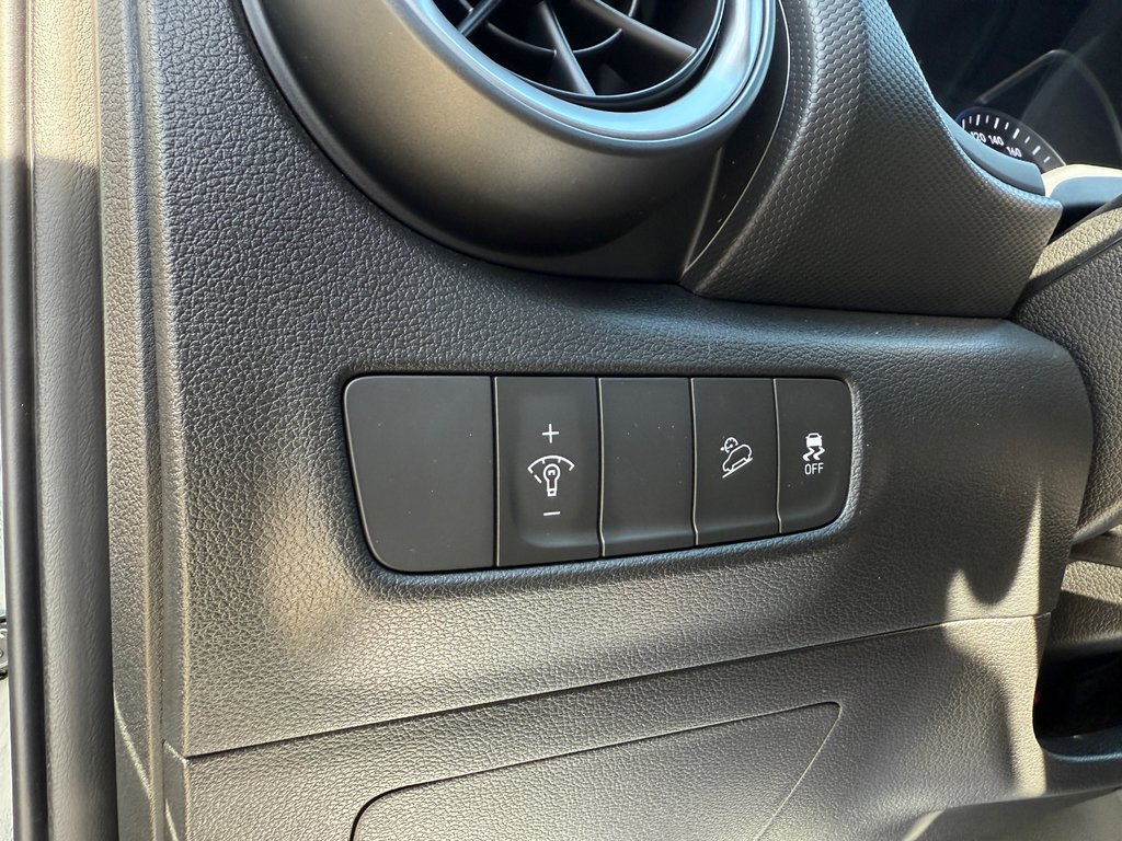 2022 Hyundai Kona Preferred Special Edition in Drummondville, Quebec - 12 - w1024h768px