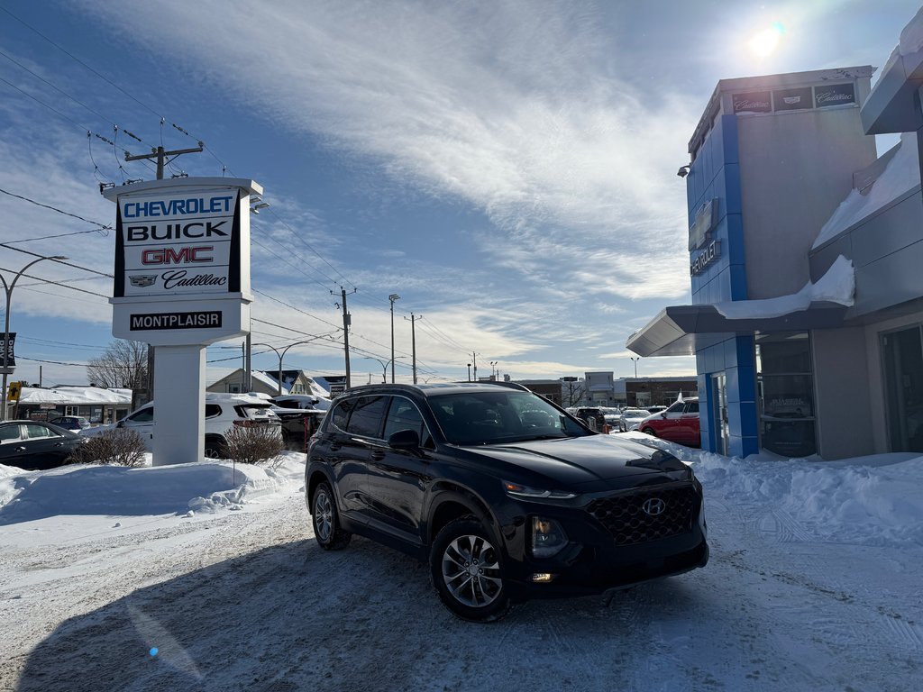 2019 Hyundai Santa Fe Essential in Drummondville, Quebec - 1 - w1024h768px