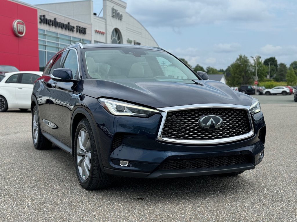 QX50 ESSENTIAL AWD ***Pneus Été/Hiver inclus*** 2020 à Sherbrooke, Québec - 2 - w1024h768px