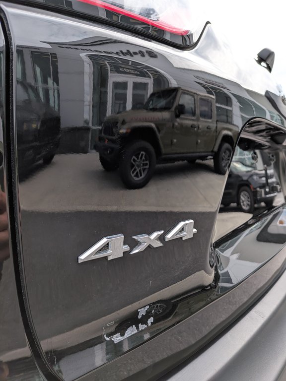 2019 Jeep Cherokee Limited in Saint-Hyacinthe, Quebec - 6 - w1024h768px