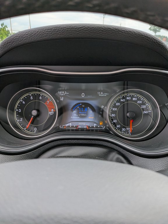 2019 Jeep Cherokee Limited in Saint-Hyacinthe, Quebec - 17 - w1024h768px