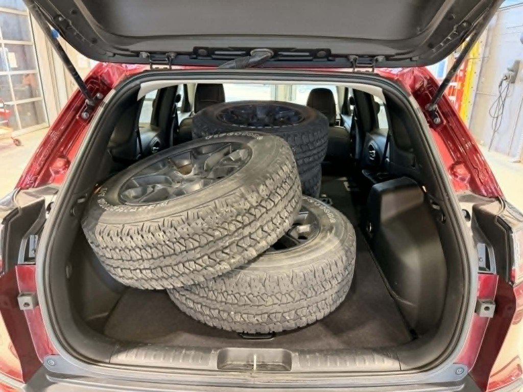 2020 Jeep Cherokee Trailhawk in Quebec, Quebec - 7 - w1024h768px