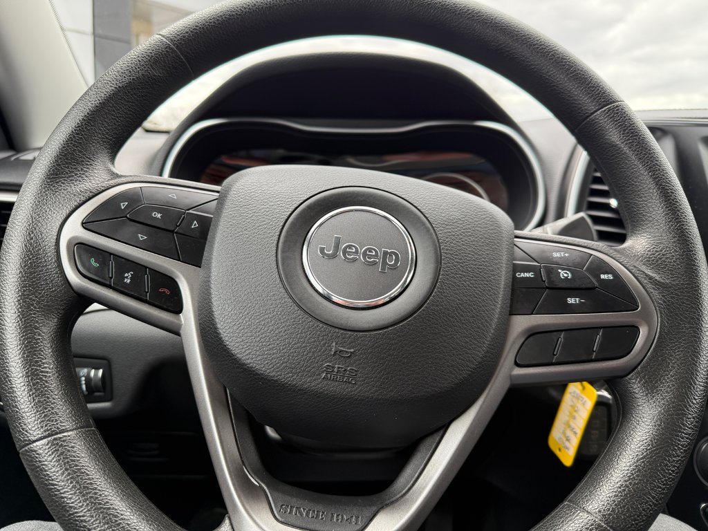 2021 Jeep Cherokee Sport in Drummondville, Quebec - 12 - w1024h768px