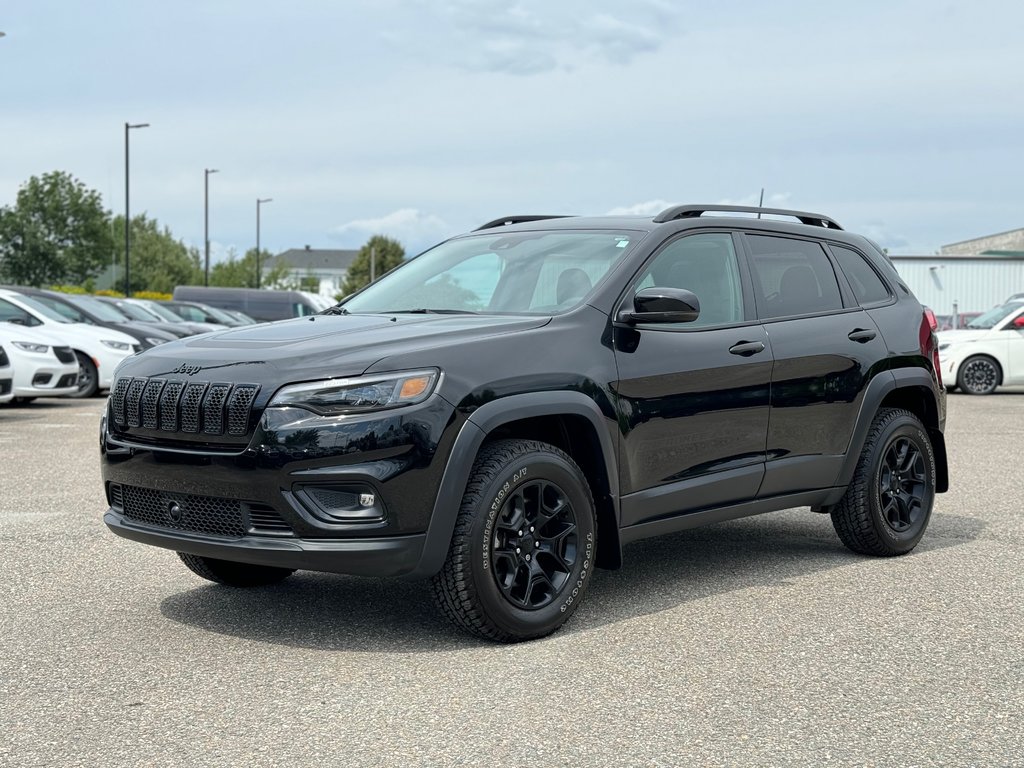 Cherokee X // V6 // TOIT PANORAMIQUE 2022 à Sherbrooke, Québec - 1 - w1024h768px