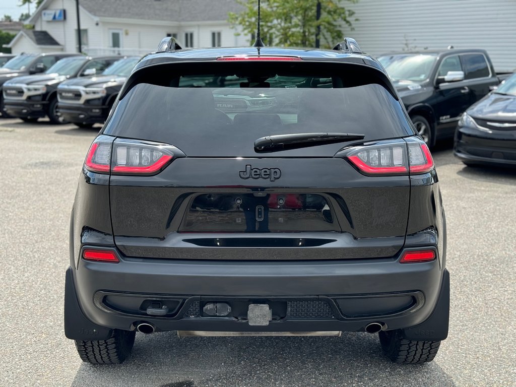 Cherokee X // V6 // TOIT PANORAMIQUE 2022 à Sherbrooke, Québec - 6 - w1024h768px