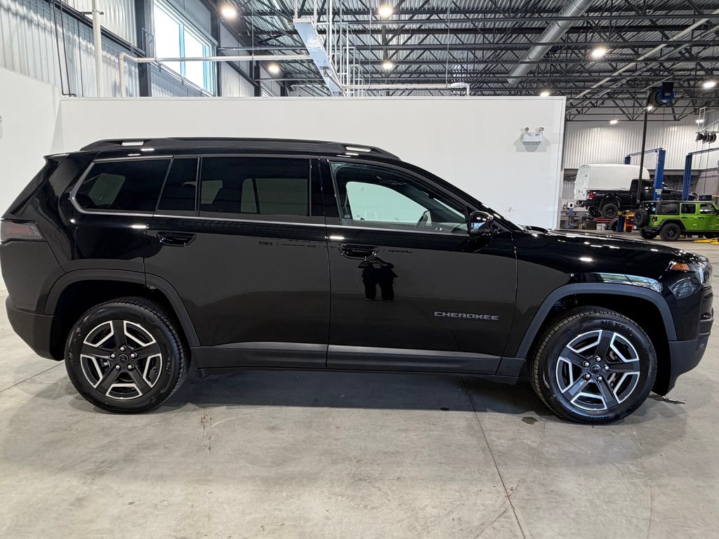 2026 Jeep Cherokee LIMITED in Saint-Hyacinthe, Quebec - 4 - w1024h768px