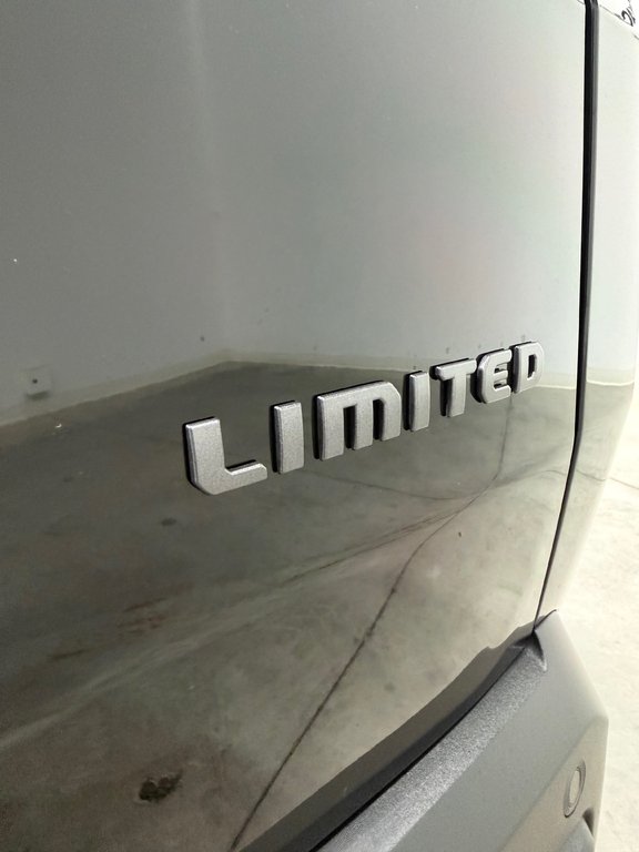 2026 Jeep Cherokee LIMITED in Saint-Hyacinthe, Quebec - 14 - w1024h768px