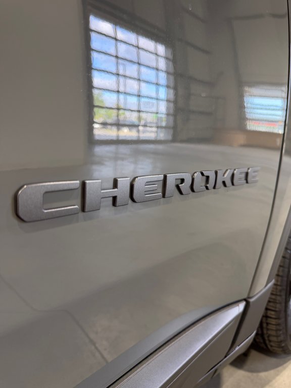 2026 Jeep Cherokee LAREDO in Saint-Hyacinthe, Quebec - 13 - w1024h768px