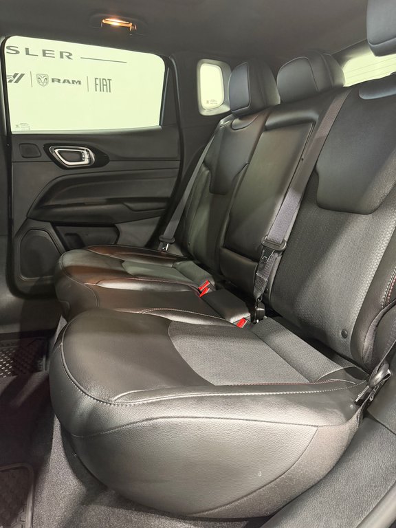 2025 Jeep Compass Trailhawk in Saint-Hyacinthe, Quebec - 14 - w1024h768px