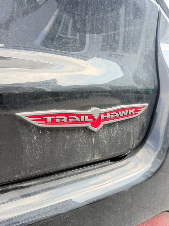 2025 Jeep Compass Trailhawk in Saint-Hyacinthe, Quebec - 5 - w1024h768px