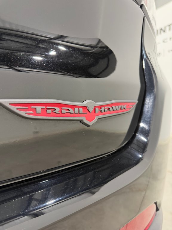 2025 Jeep Compass Trailhawk in Saint-Hyacinthe, Quebec - 11 - w1024h768px
