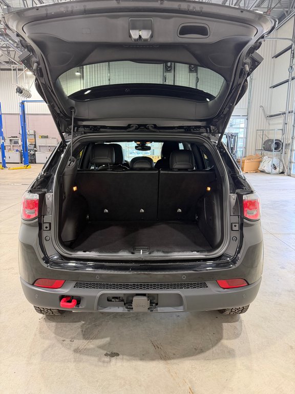2025 Jeep Compass Trailhawk in Saint-Hyacinthe, Quebec - 12 - w1024h768px