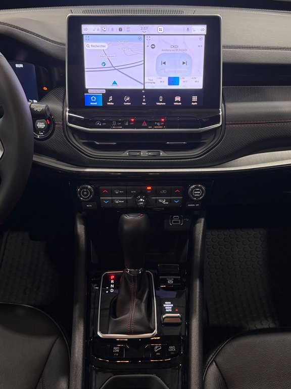 2025 Jeep Compass Trailhawk in Saint-Hyacinthe, Quebec - 17 - w1024h768px
