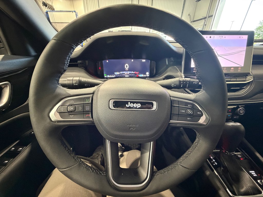 2025 Jeep Compass Altitude in Saint-Hyacinthe, Quebec - 13 - w1024h768px