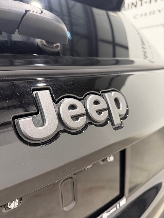 2025 Jeep Compass Altitude in Saint-Hyacinthe, Quebec - 16 - w1024h768px