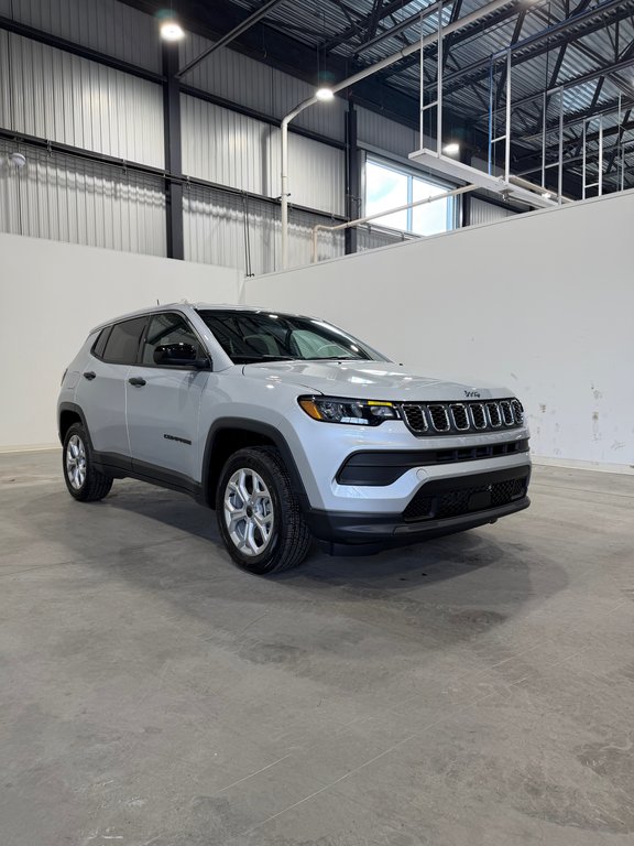 Jeep Compass SPORT 2026 à Saint-Hyacinthe, Québec - 3 - w1024h768px