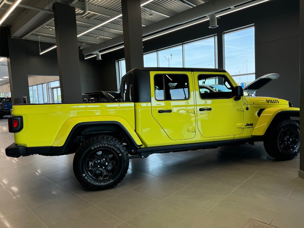 2023 Jeep Gladiator WILLYS in St-Jean-Sur-Richelieu, Quebec - 7 - w1024h768px