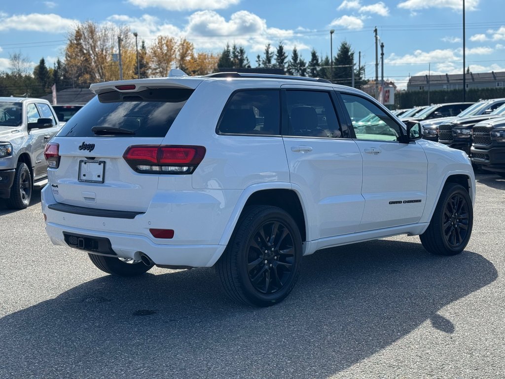 2020  Grand Cherokee ALTITUDE 4X4 // TOIT OUVRANT in Sherbrooke, Quebec - 5 - w1024h768px