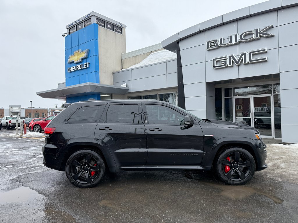 2014 Jeep Grand Cherokee SRT8 in Drummondville, Quebec - 3 - w1024h768px