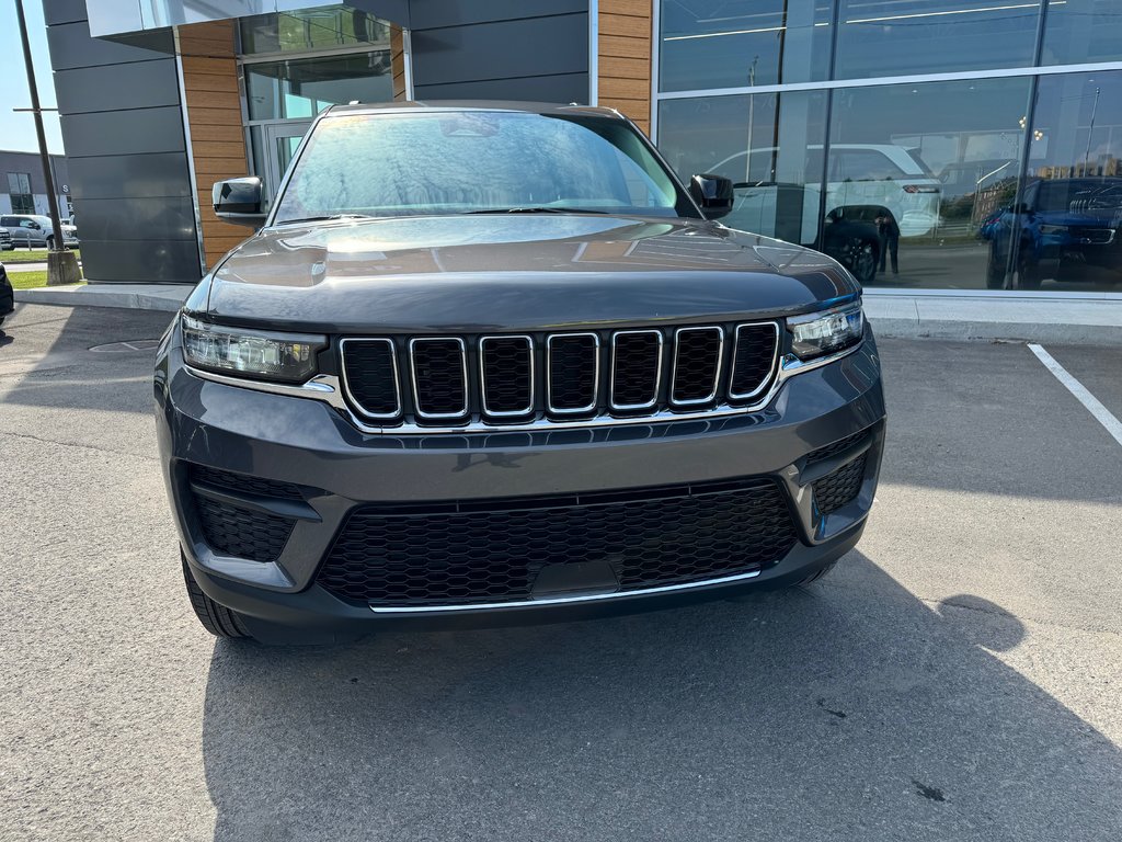 Grand Cherokee LAREDO 2023 à St-Jean-Sur-Richelieu, Québec - 6 - w1024h768px