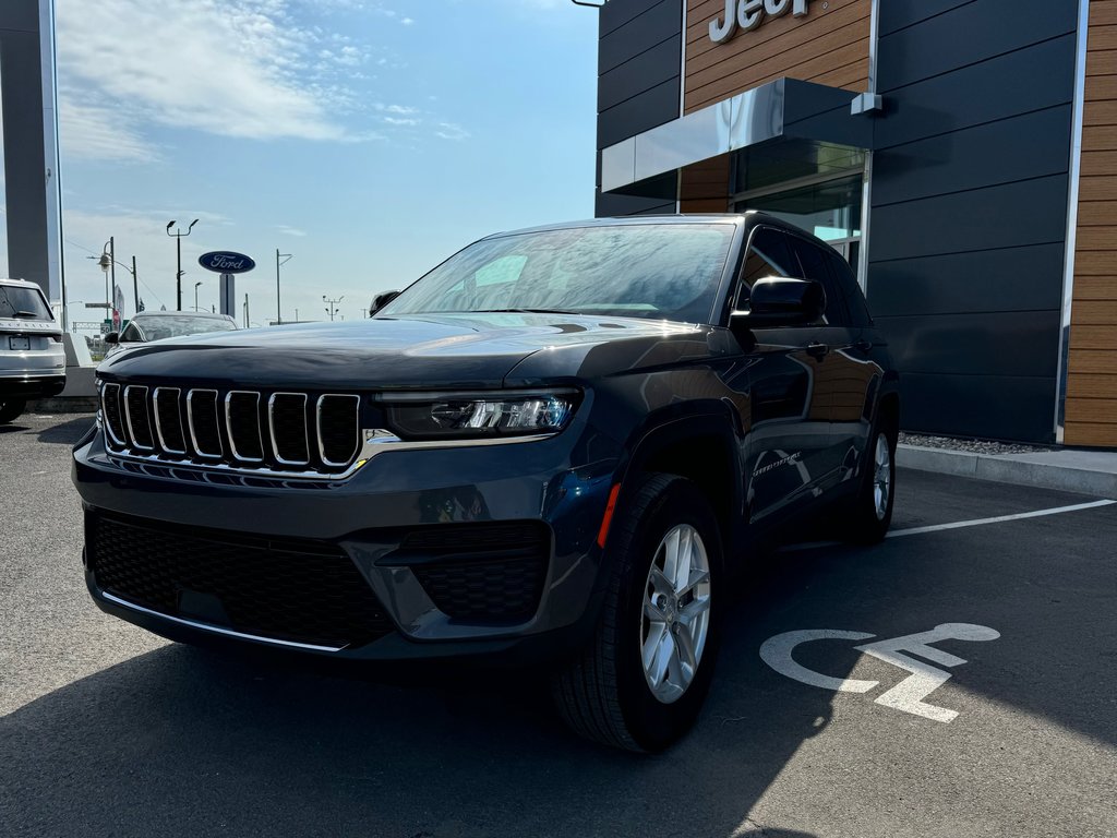 Grand Cherokee LAREDO 2023 à St-Jean-Sur-Richelieu, Québec - 1 - w1024h768px